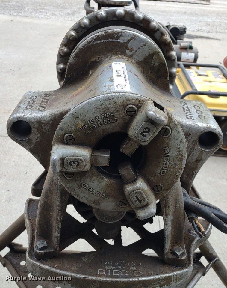 image for item LL9076 (2) Ridgid 300 pipe threading machines