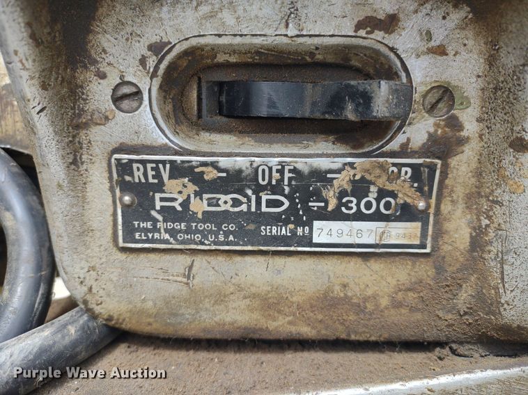 image for item LL9076 (2) Ridgid 300 pipe threading machines