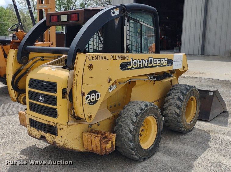 image for item LL9078 John Deere 260  skid steer loader