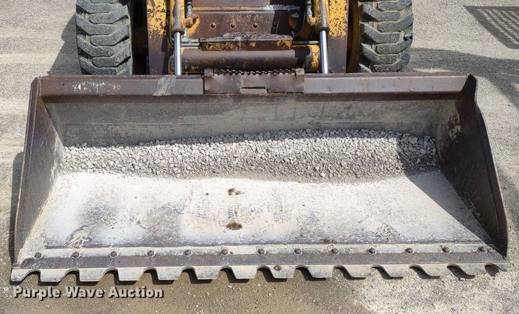 image for item LL9078 John Deere 260  skid steer loader