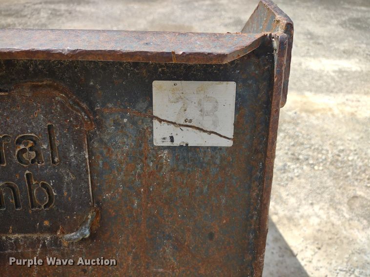 image for item LL9078 John Deere 260  skid steer loader