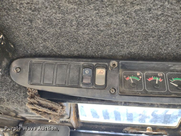 image for item LL9078 John Deere 260  skid steer loader