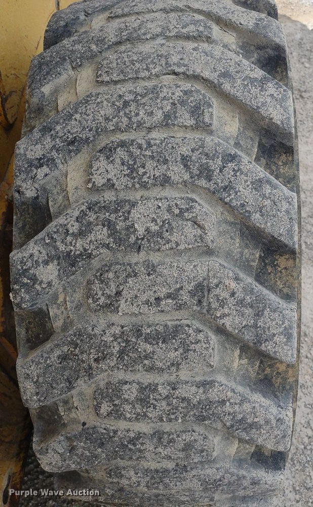 image for item LL9078 John Deere 260  skid steer loader