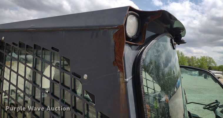 image for item LL9080 2012 John Deere 326D  skid steer loader