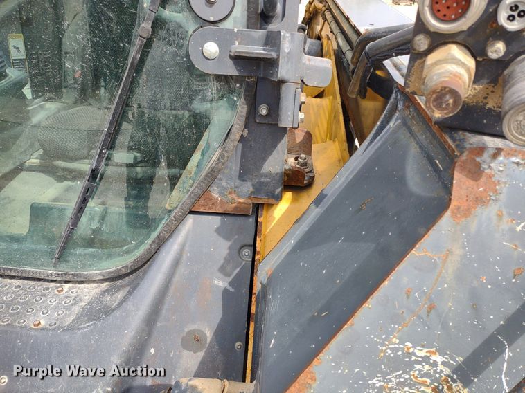 image for item LL9080 2012 John Deere 326D  skid steer loader