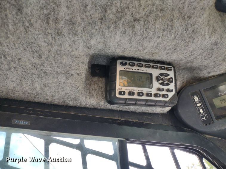 image for item LL9080 2012 John Deere 326D  skid steer loader