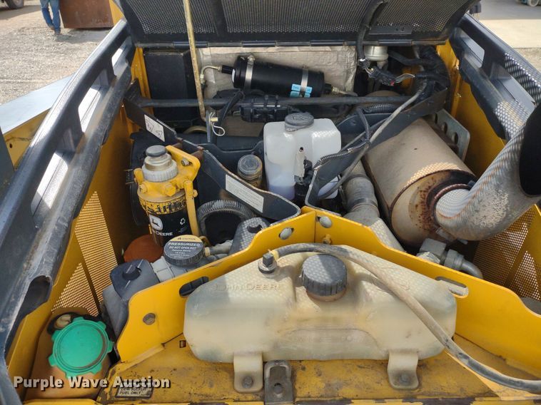 image for item LL9080 2012 John Deere 326D  skid steer loader