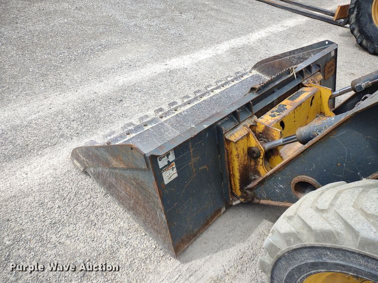 image for item LL9080 2012 John Deere 326D  skid steer loader