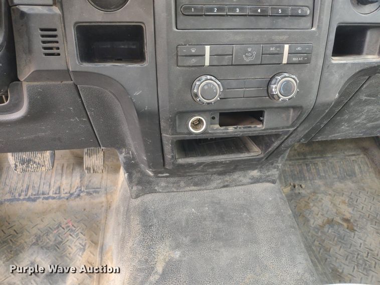 image for item LL9084 2011 Ford F150 XL  pickup truck