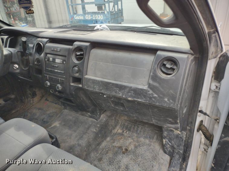 image for item LL9084 2011 Ford F150 XL  pickup truck