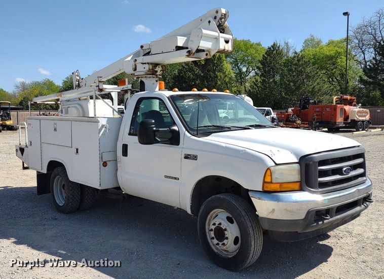 image for item LL9086 2001 Ford F450 Super Duty XL  bucket truck