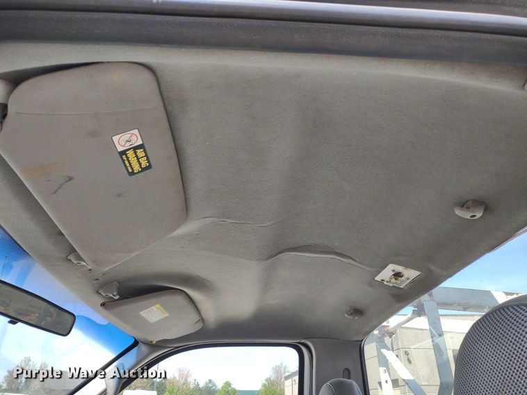 image for item LL9086 2001 Ford F450 Super Duty XL  bucket truck