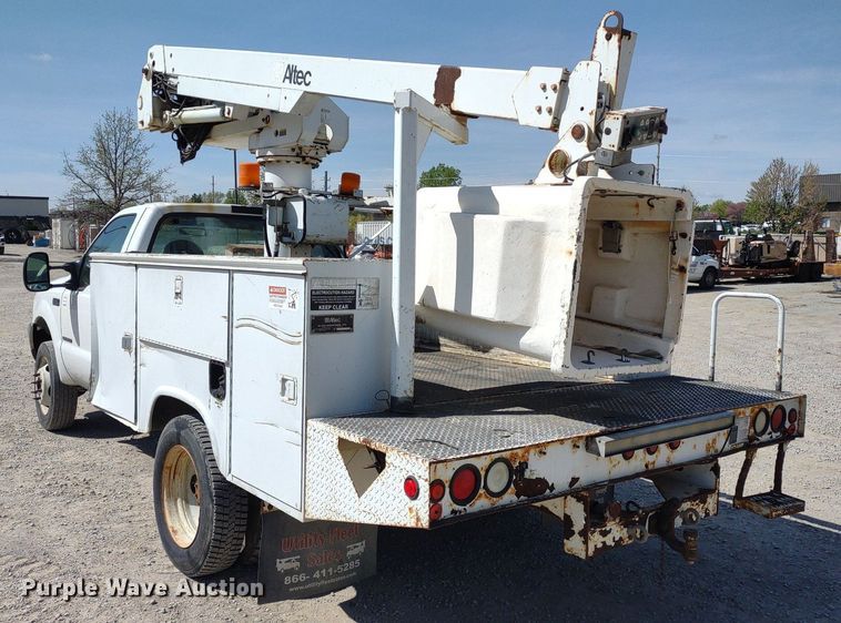 image for item LL9086 2001 Ford F450 Super Duty XL  bucket truck