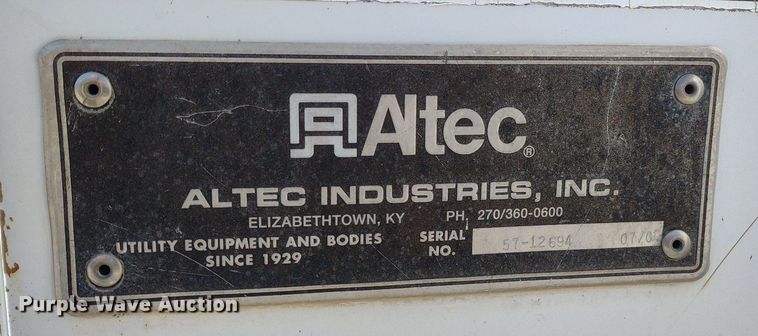 image for item LL9086 2001 Ford F450 Super Duty XL  bucket truck