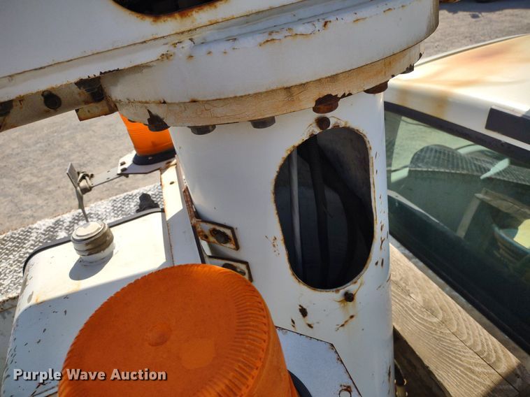 image for item LL9086 2001 Ford F450 Super Duty XL  bucket truck