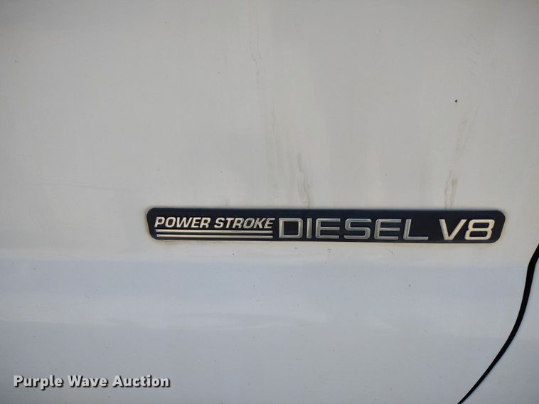 image for item LL9086 2001 Ford F450 Super Duty XL  bucket truck