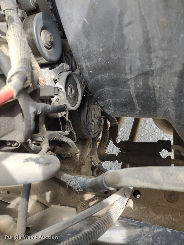 image for item LL9087 2007 Ford F350 Super Duty XL  flatbed pickup truck