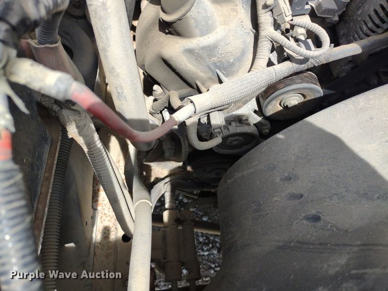 image for item LL9088 2006 Ford F350 Super Duty XL  Crew Cab utility bed pickup truck