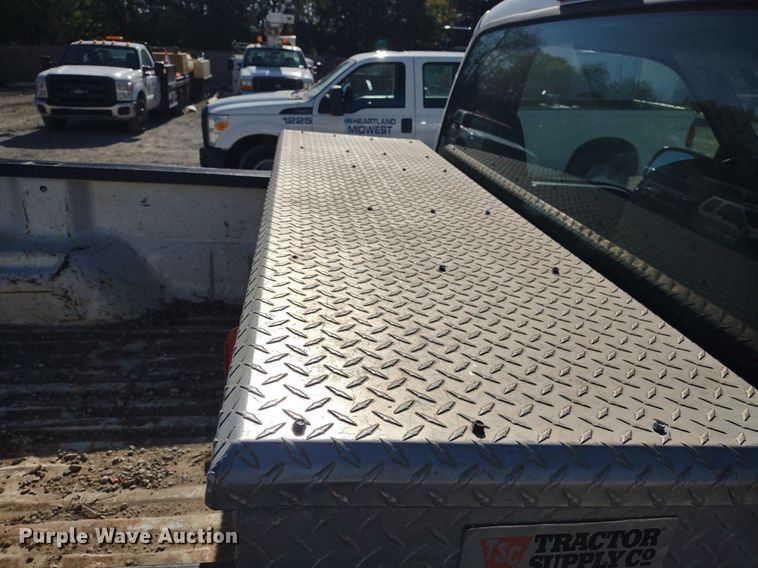 image for item LL9099 2006 Ford F250 Super Duty XL  pickup truck