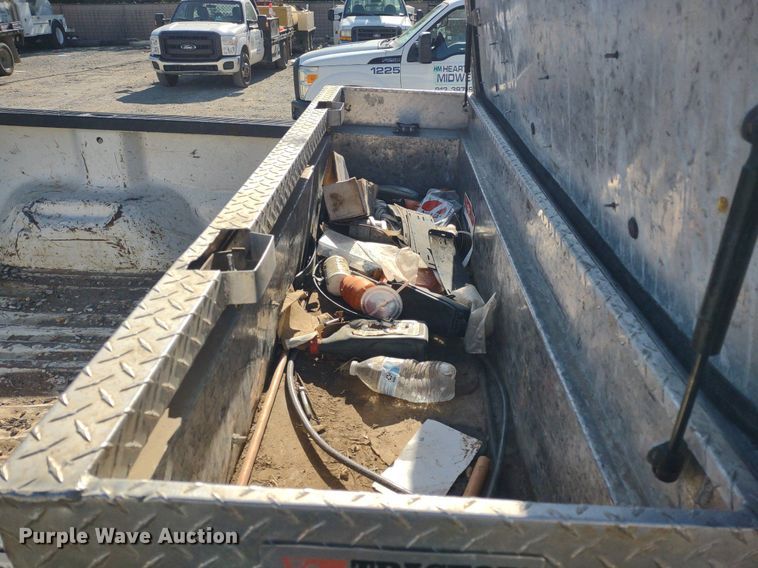 image for item LL9099 2006 Ford F250 Super Duty XL  pickup truck