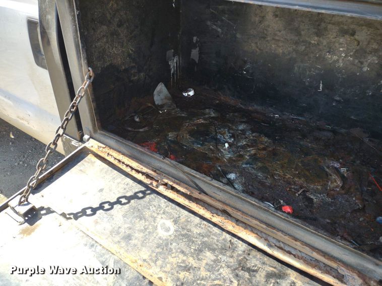 image for item LL9100 2007 Ford F450 Super Duty XL  flatbed truck