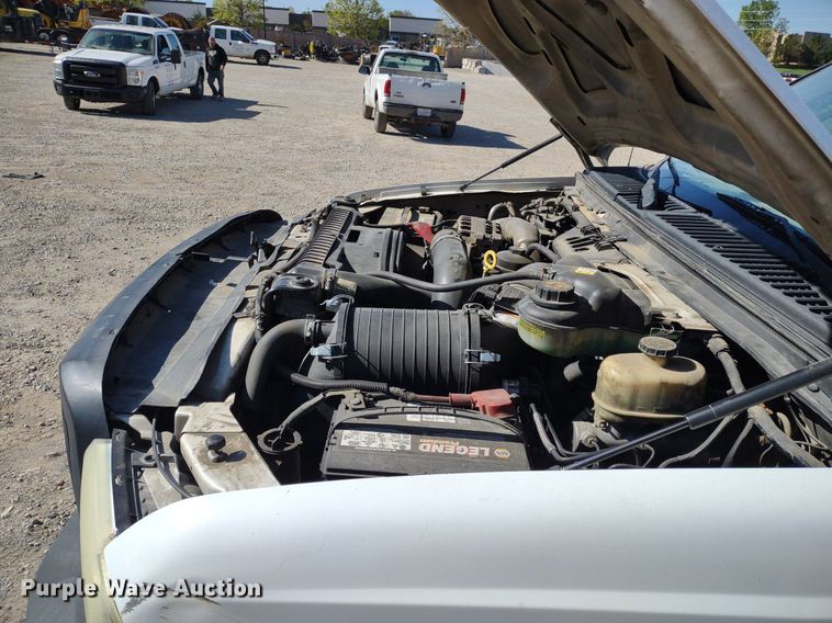 image for item LL9100 2007 Ford F450 Super Duty XL  flatbed truck