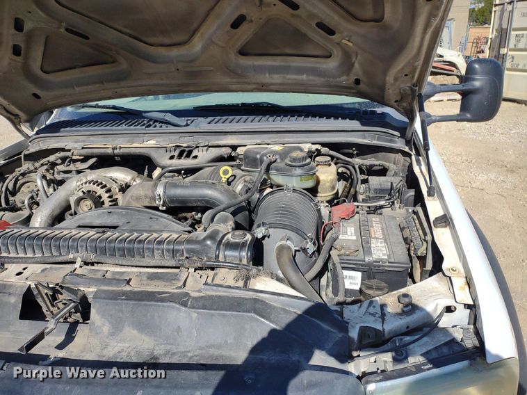 image for item LL9100 2007 Ford F450 Super Duty XL  flatbed truck