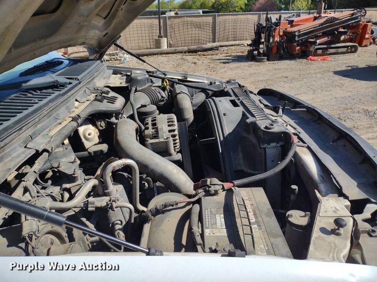 image for item LL9100 2007 Ford F450 Super Duty XL  flatbed truck