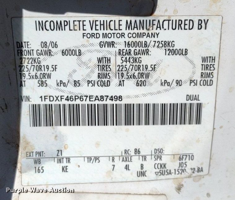 image for item LL9100 2007 Ford F450 Super Duty XL  flatbed truck