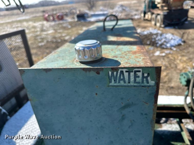 image for item LN9343 1985 International F1954  pressure digger truck