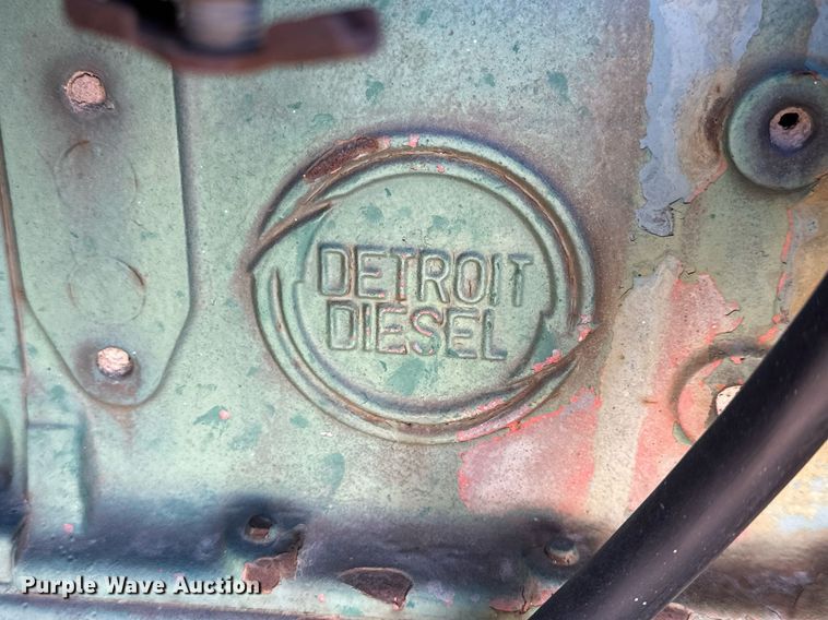 image for item LN9343 1985 International F1954  pressure digger truck