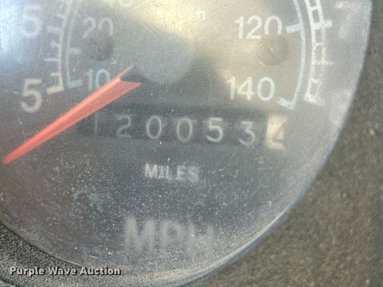 image for item LN9343 1985 International F1954  pressure digger truck