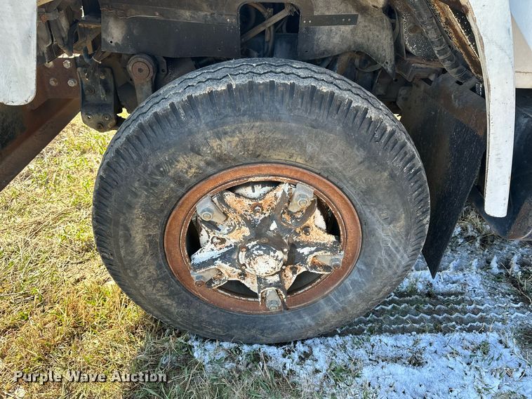 image for item LN9343 1985 International F1954  pressure digger truck