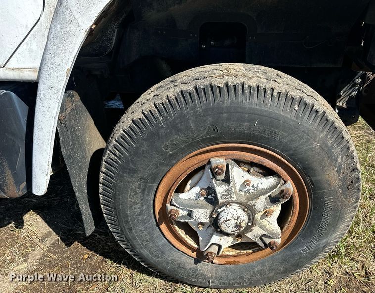 image for item LN9343 1985 International F1954  pressure digger truck