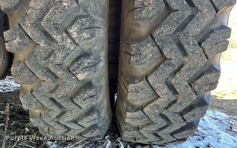 image for item LN9343 1985 International F1954  pressure digger truck