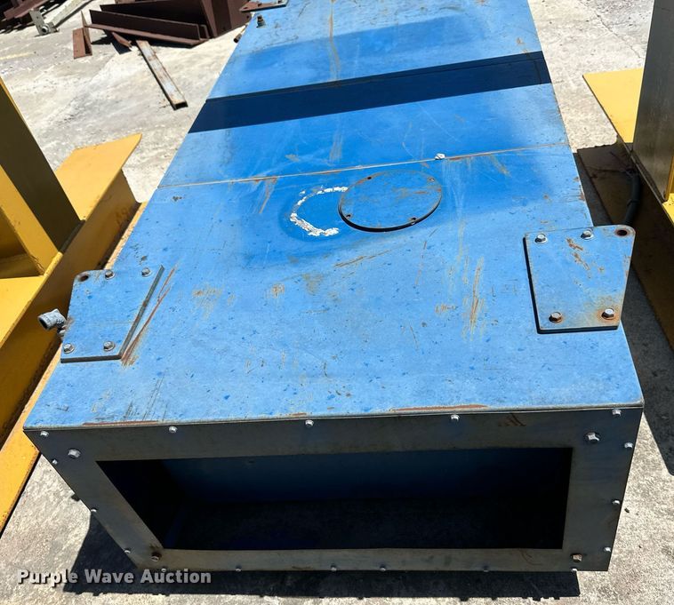 image for item LP9877 Torit Trunk 2000  air filter