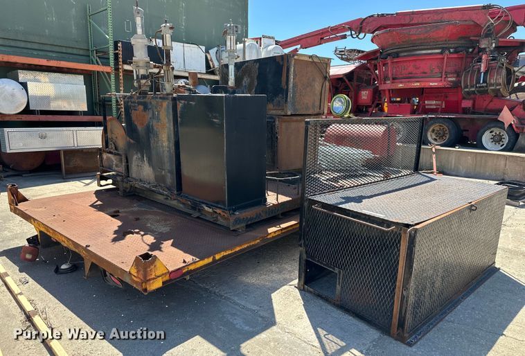 image for item LP9879 Flatbed