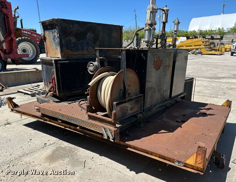 image for item LP9879 Flatbed