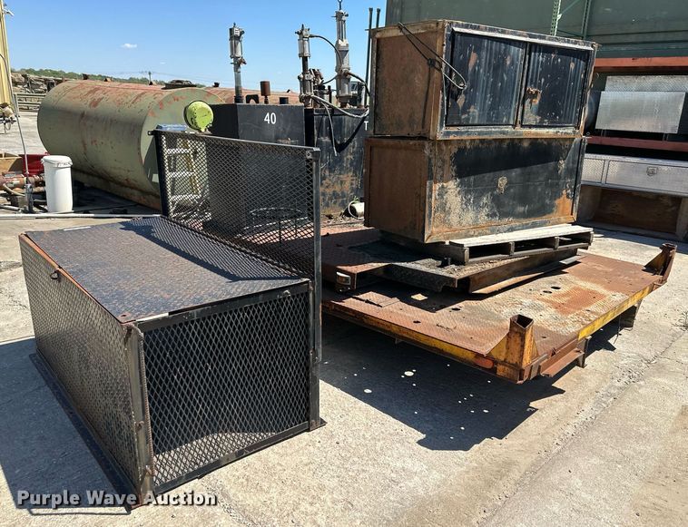 image for item LP9879 Flatbed