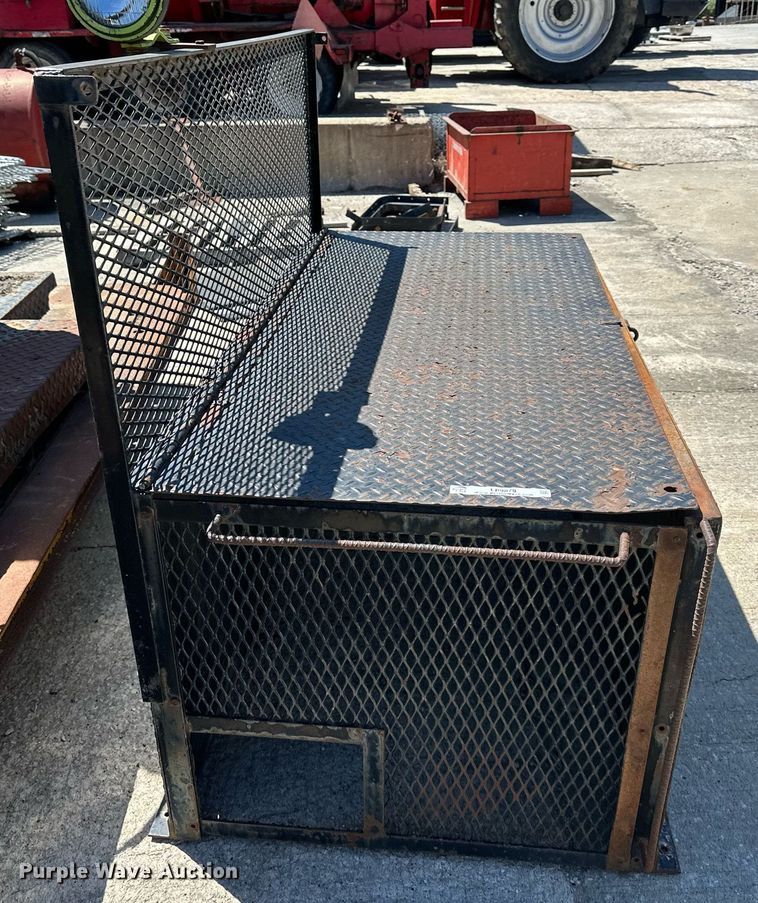 image for item LP9879 Flatbed