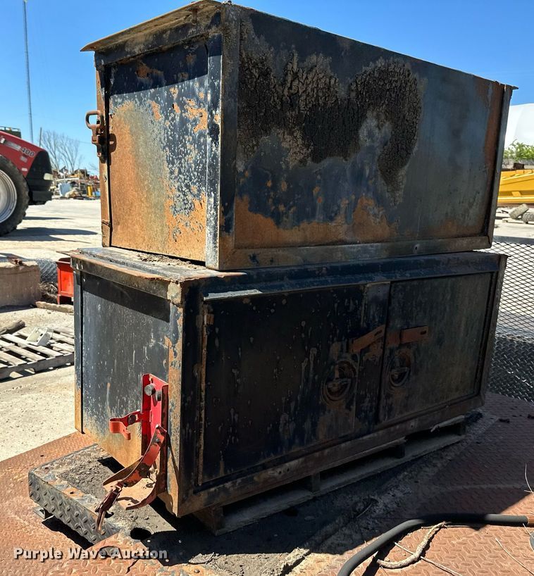 image for item LP9879 Flatbed