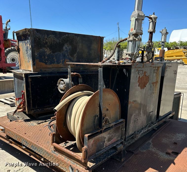 image for item LP9879 Flatbed