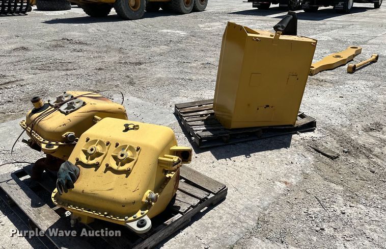 image for item LP9882 Caterpillar 973  parts