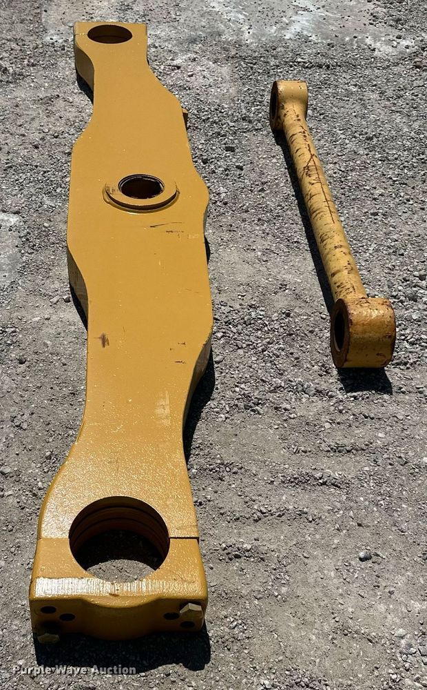 image for item LP9882 Caterpillar 973  parts