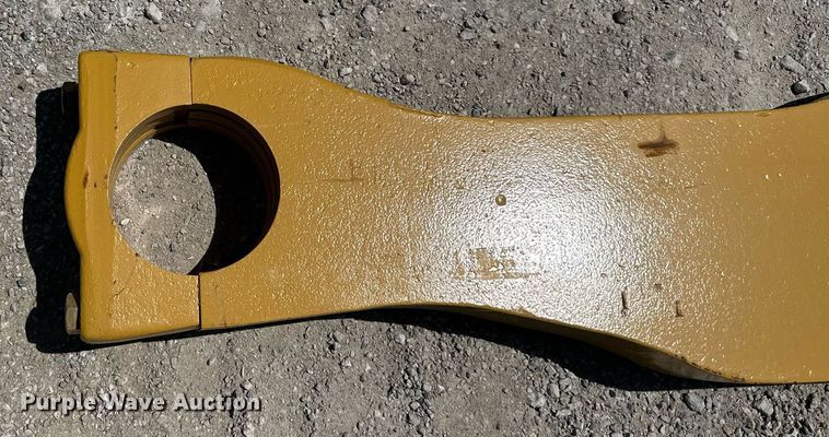 image for item LP9882 Caterpillar 973  parts