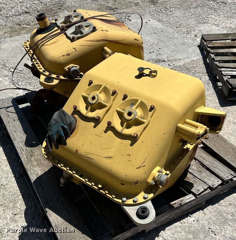 image for item LP9882 Caterpillar 973  parts