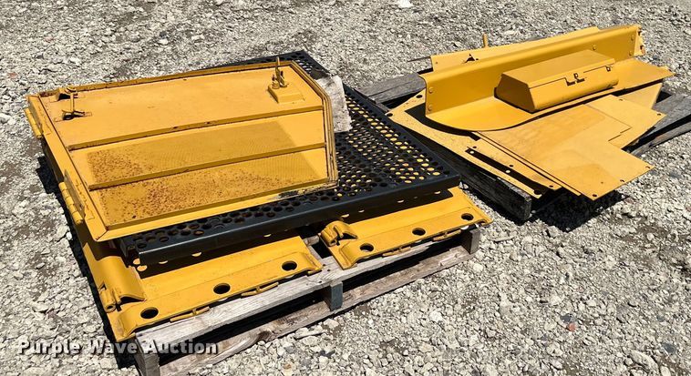 image for item LP9884 Caterpillar 973  parts