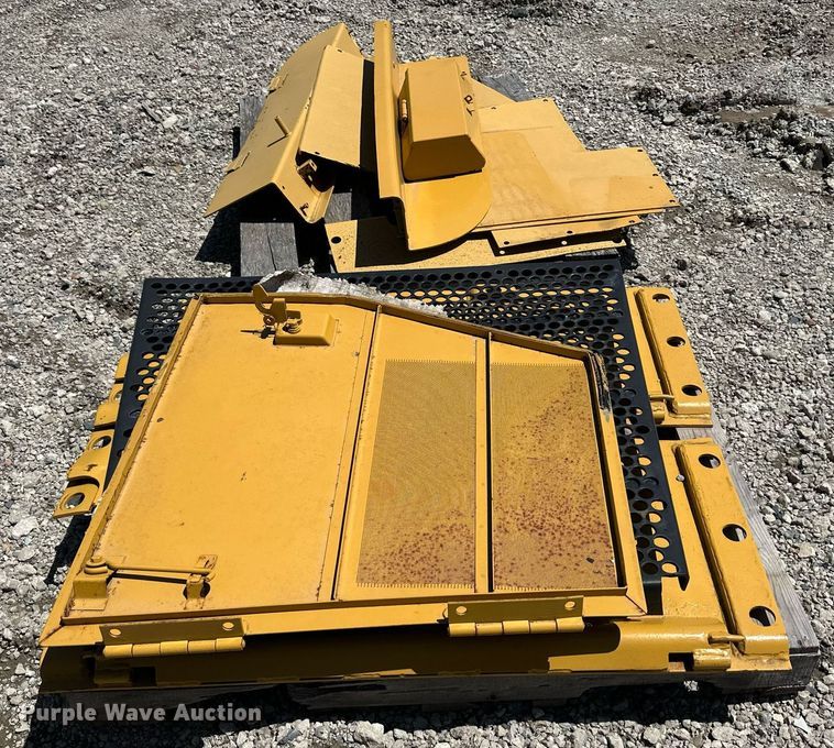 image for item LP9884 Caterpillar 973  parts