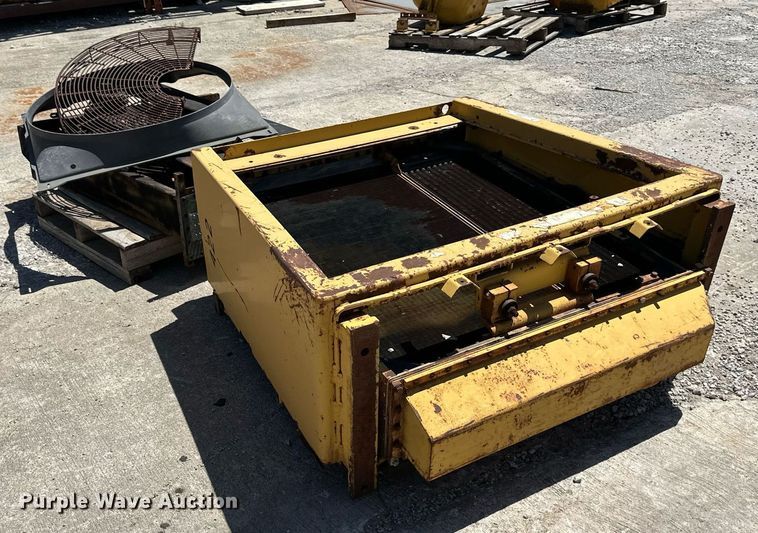 image for item LP9884 Caterpillar 973  parts