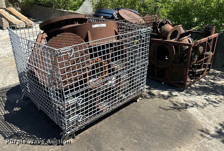 image for item LP9885 Manhole parts